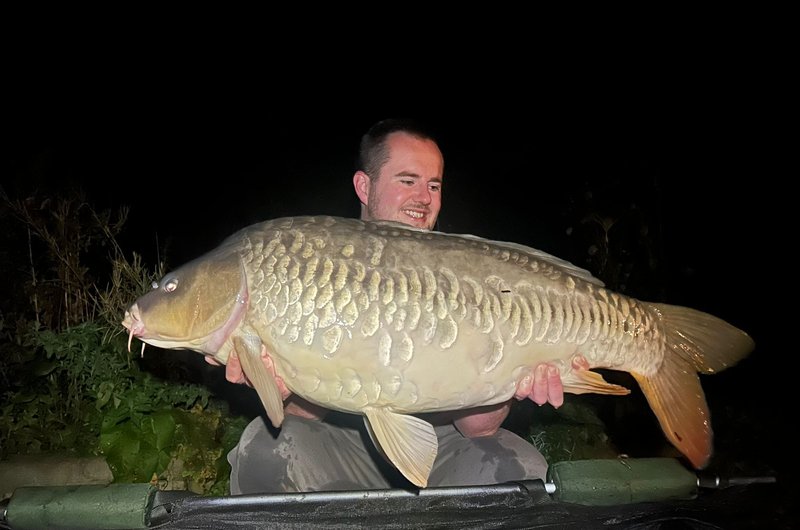 Morgan Bacon. 33-01 L